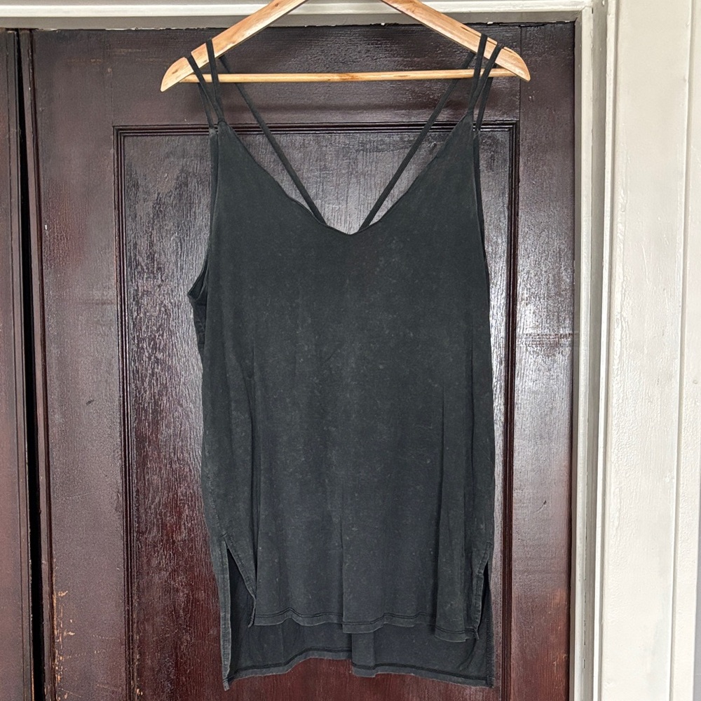 Umgee Black Double-Strap V-Neck Tank